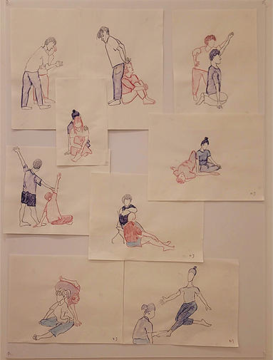여러 장의 드로잉이 콜라주처럼 붙어 있다. 각 작품에는 두세 명의 인물이 몸을 기울이거나 손을 뻗는 등 다양한 포즈로 상호작용하는 모습이 연필·색연필 느낌의 선으로 단순화해 그려져 있다.